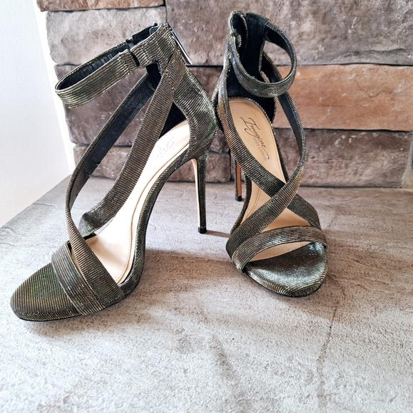 Imagine Vince Camuto metallic Heels - Picture 6 of 15